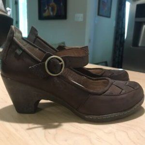 El Naturalista Mary Jane Heels/Pumps--Lightly Used-- Size 38 (US 8)